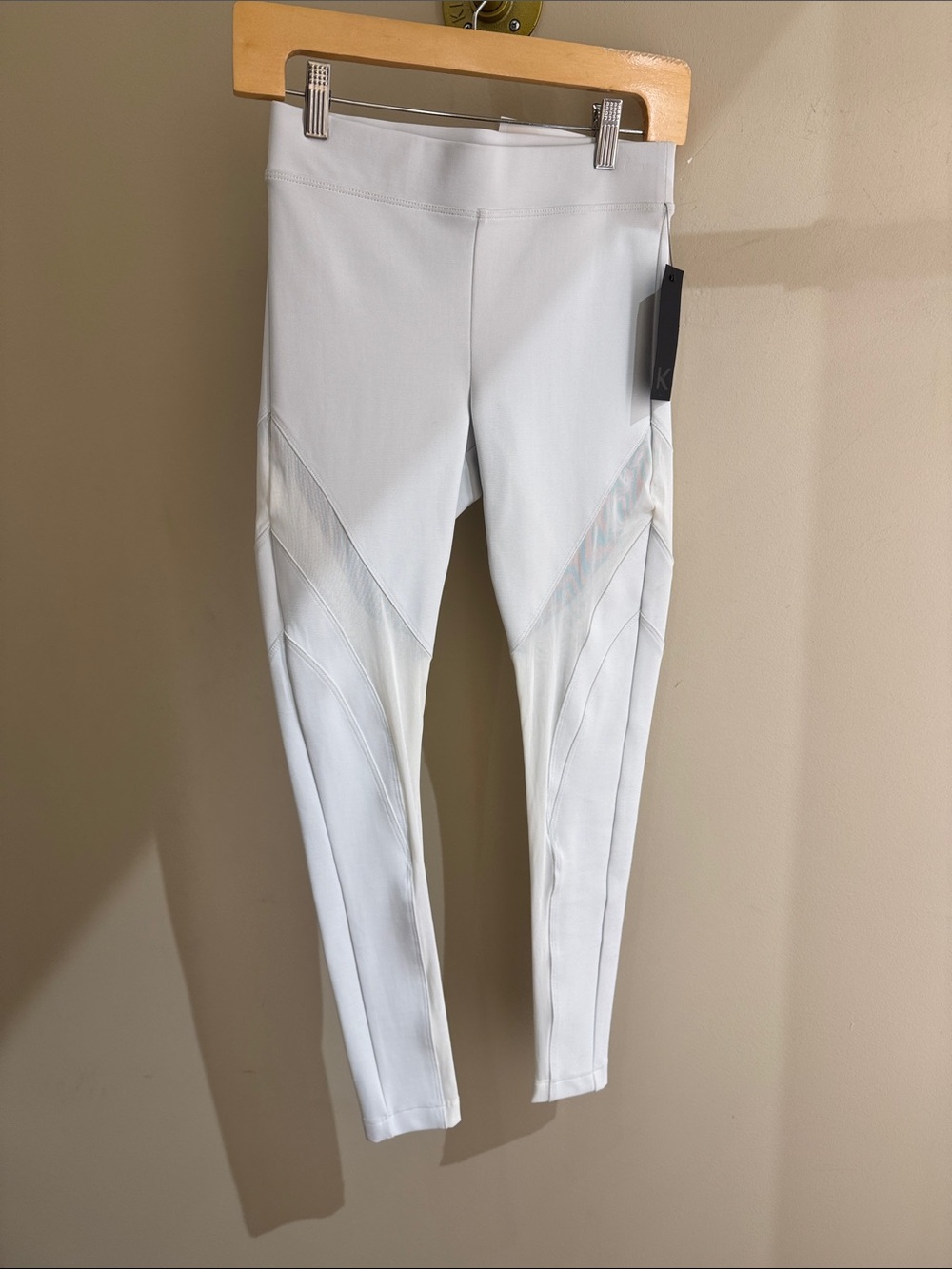 Koral White Luxe Performance Leggings with Black Logo Accent NEW with tags